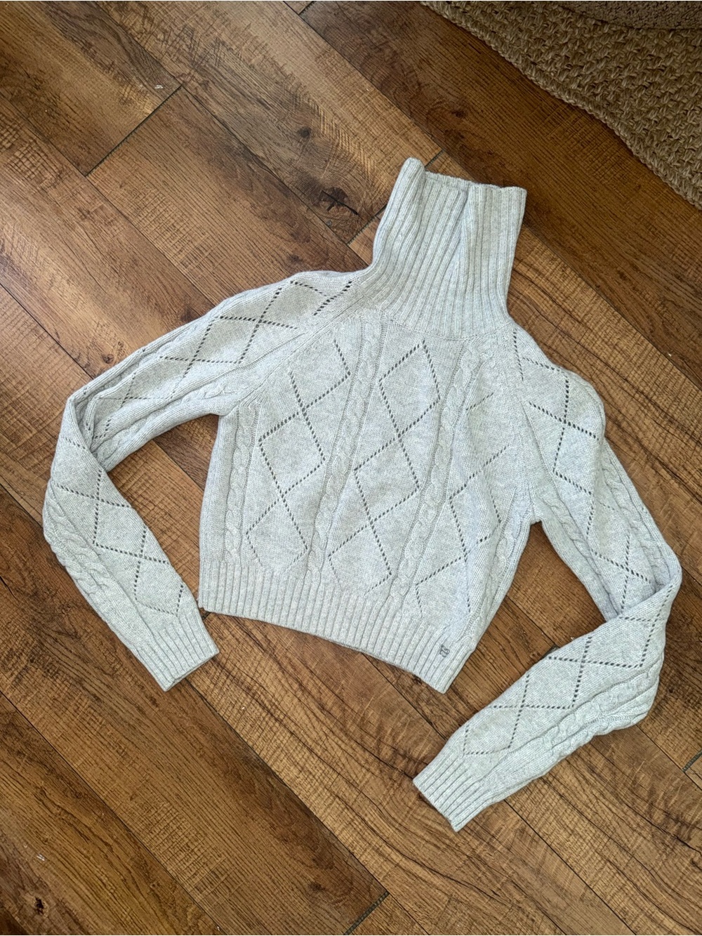 NWT Sunday best Cropped Cable-Knit Turtleneck Sweater - Cream